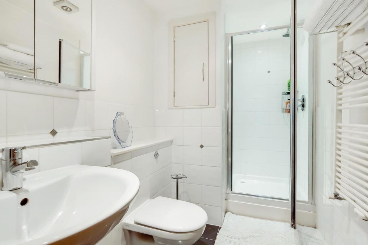 Spacious 2 Bed 2 Bath Kings Cross Apartment London Exterior photo